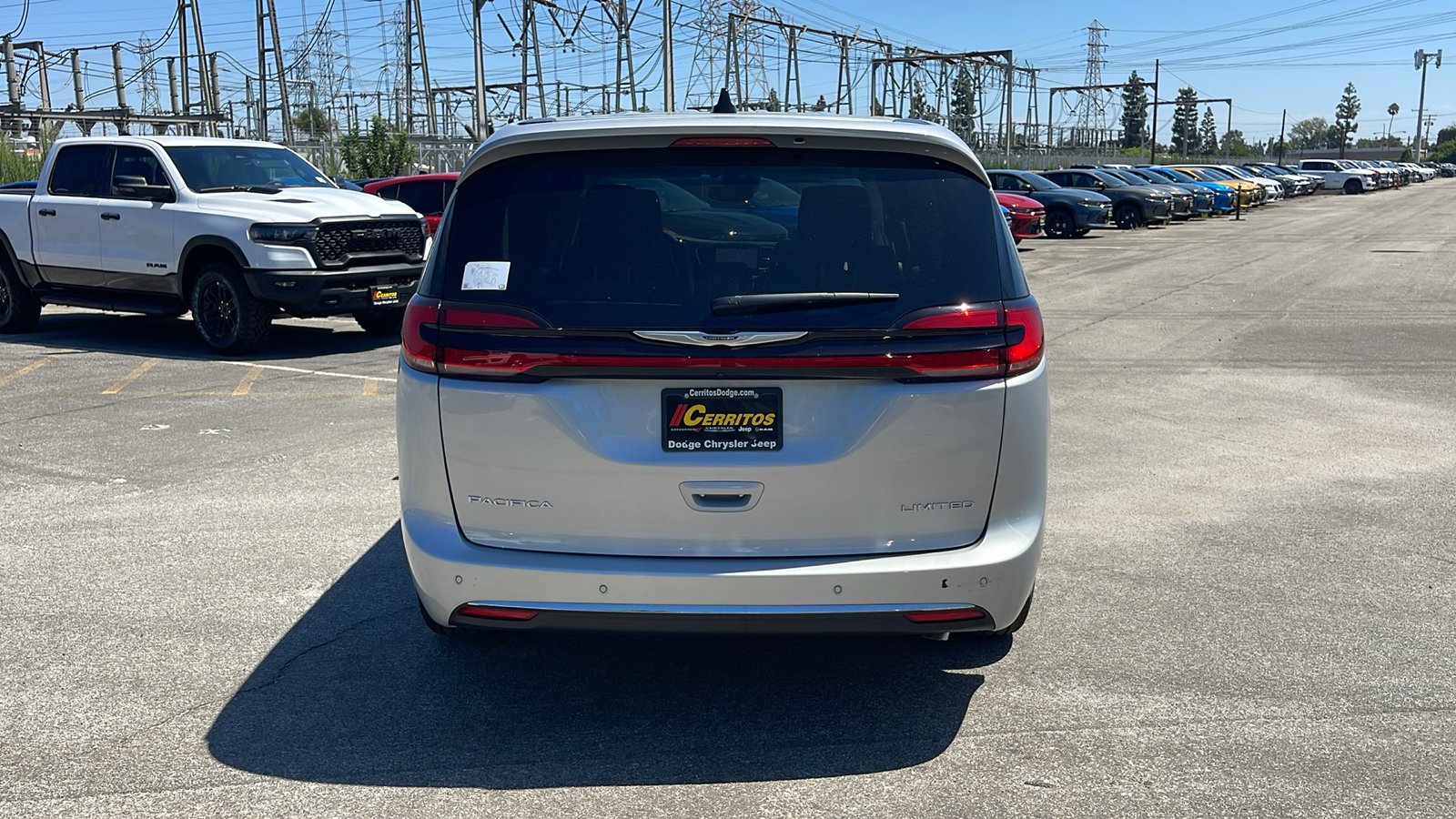 2024 Chrysler Pacifica Limited 5