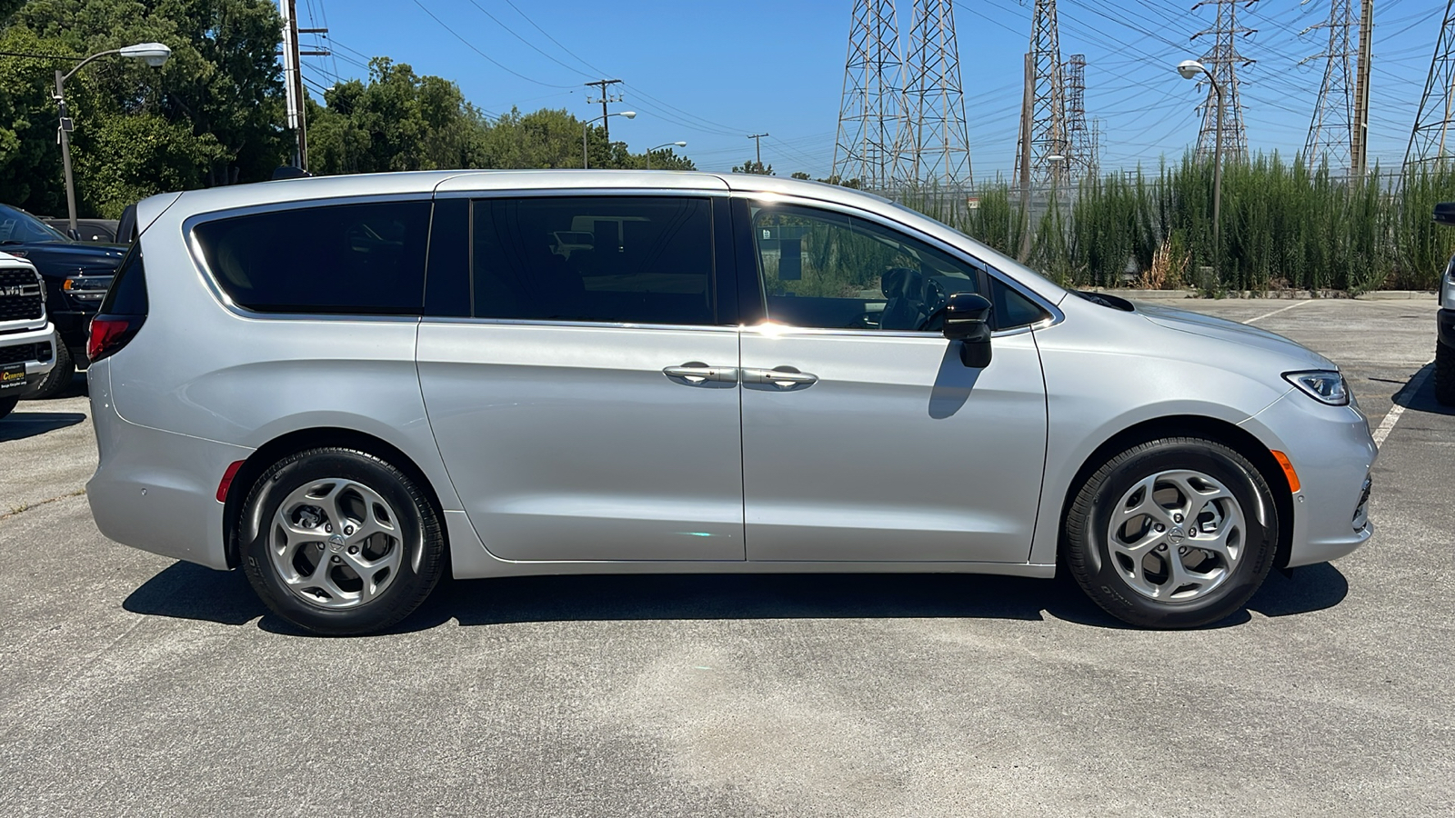 2024 Chrysler Pacifica Limited 7