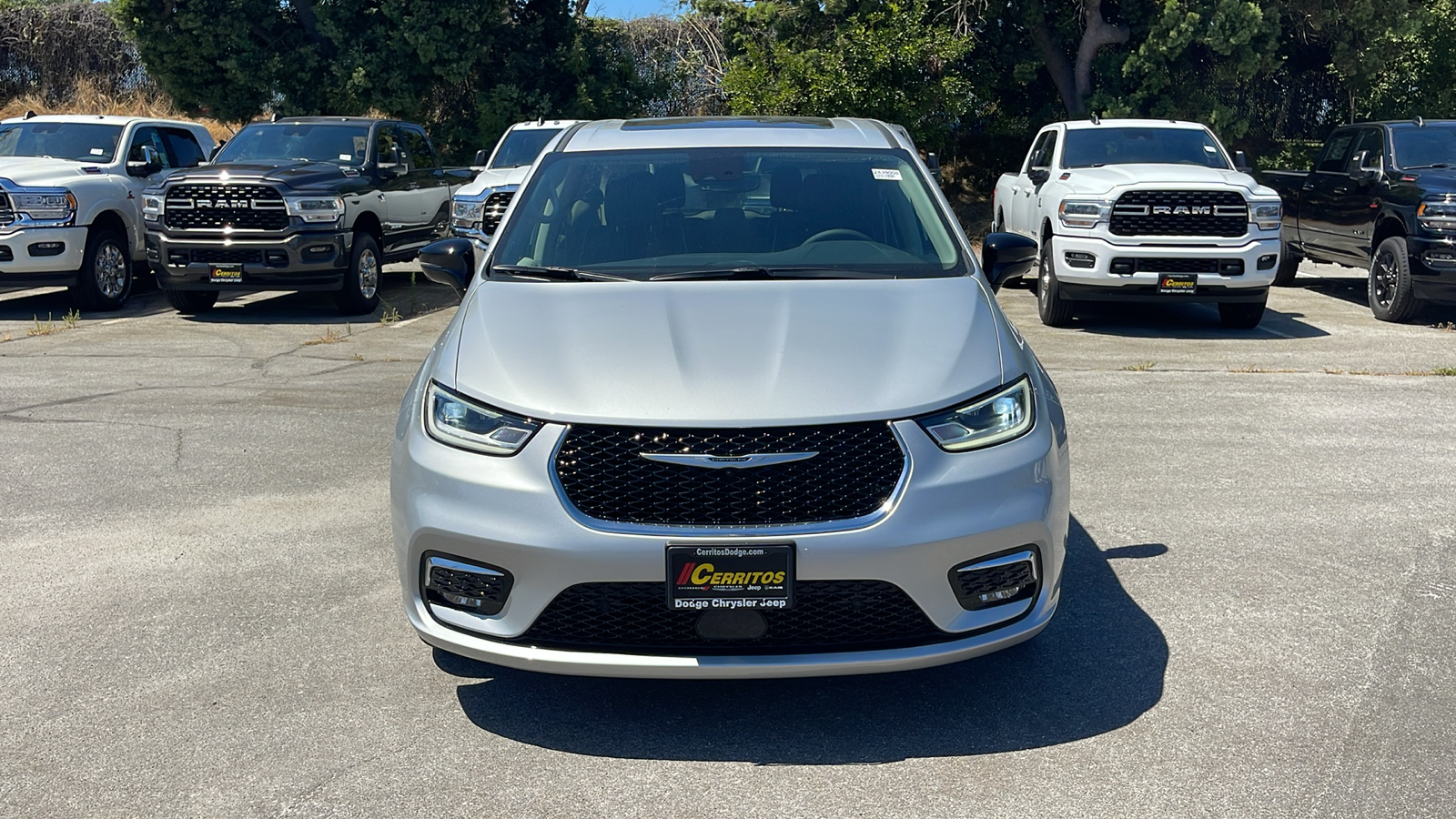 2024 Chrysler Pacifica Limited 9