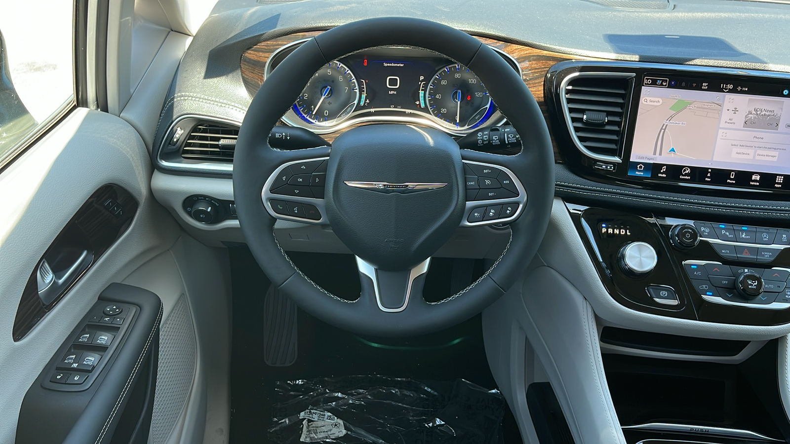 2024 Chrysler Pacifica Limited 12