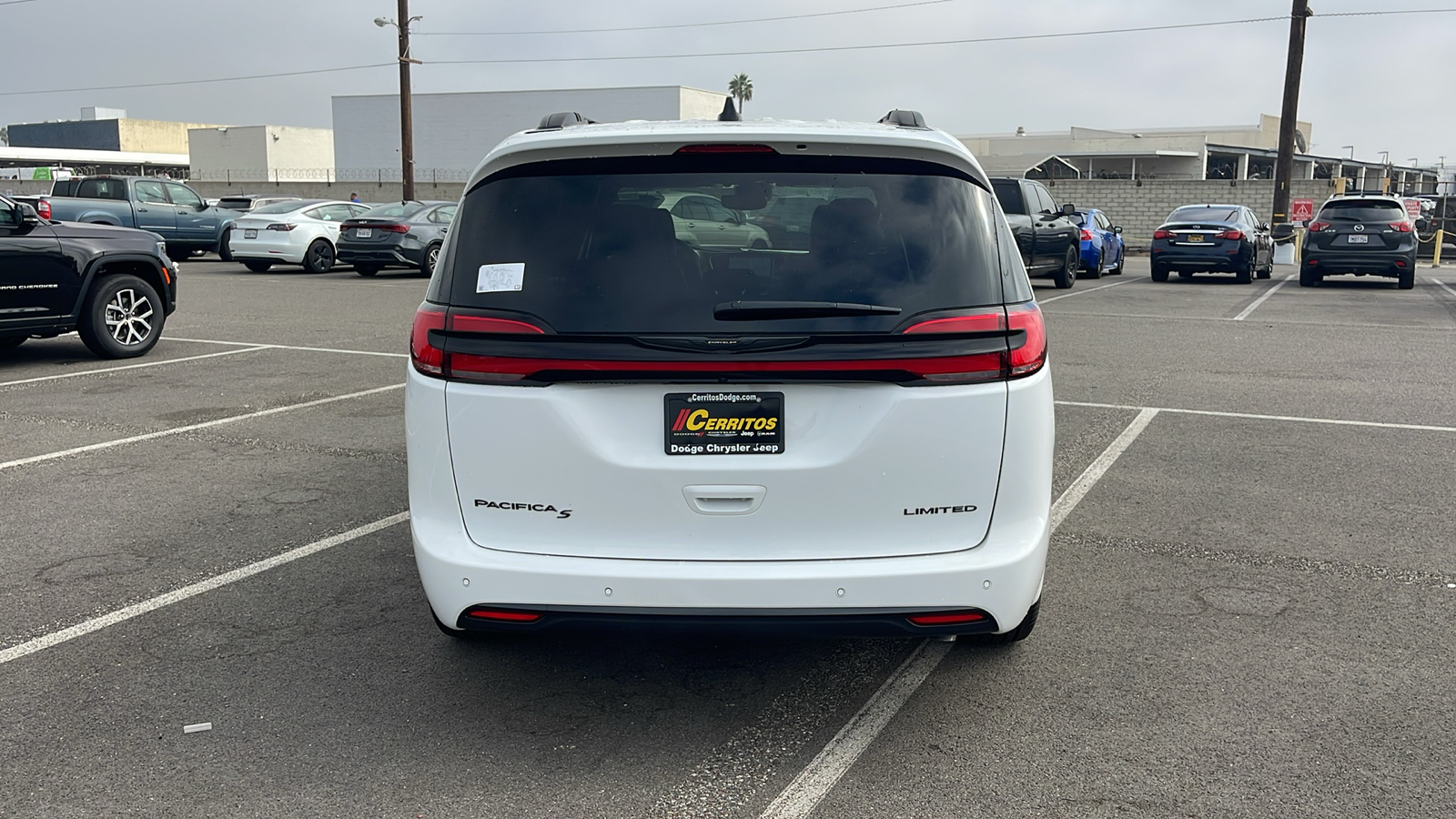 2024 Chrysler Pacifica Limited 5