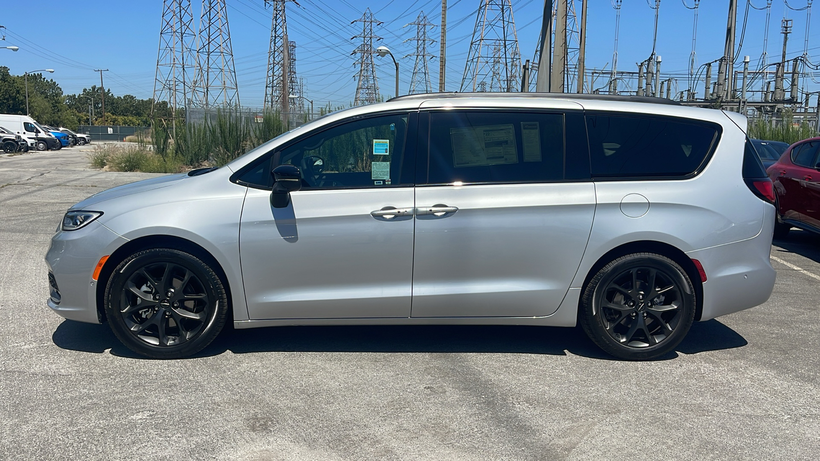 2024 Chrysler Pacifica Touring L 3