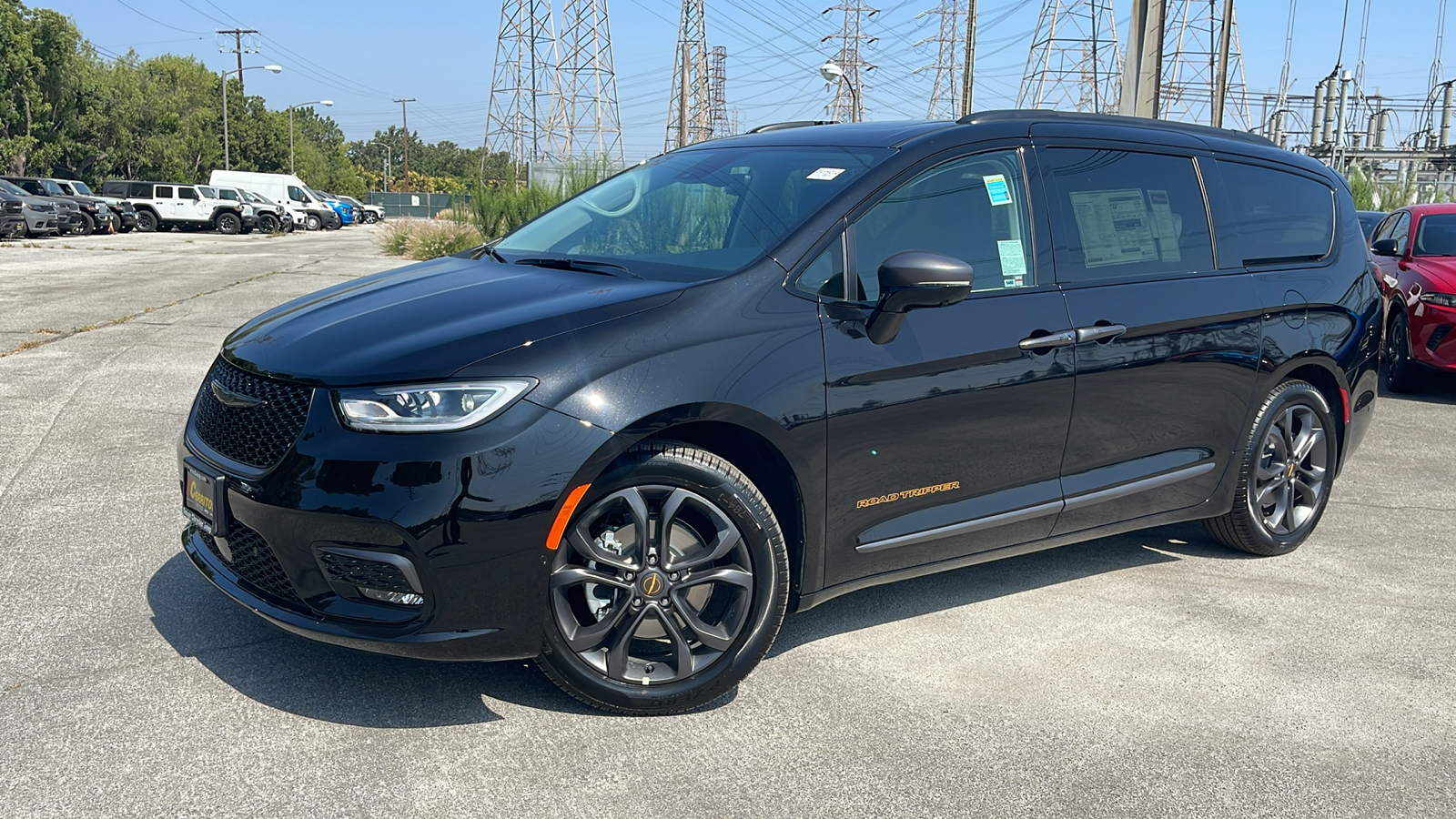 2024 Chrysler Pacifica Touring L 1