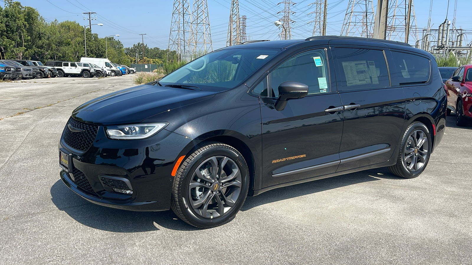 2024 Chrysler Pacifica Touring L 2