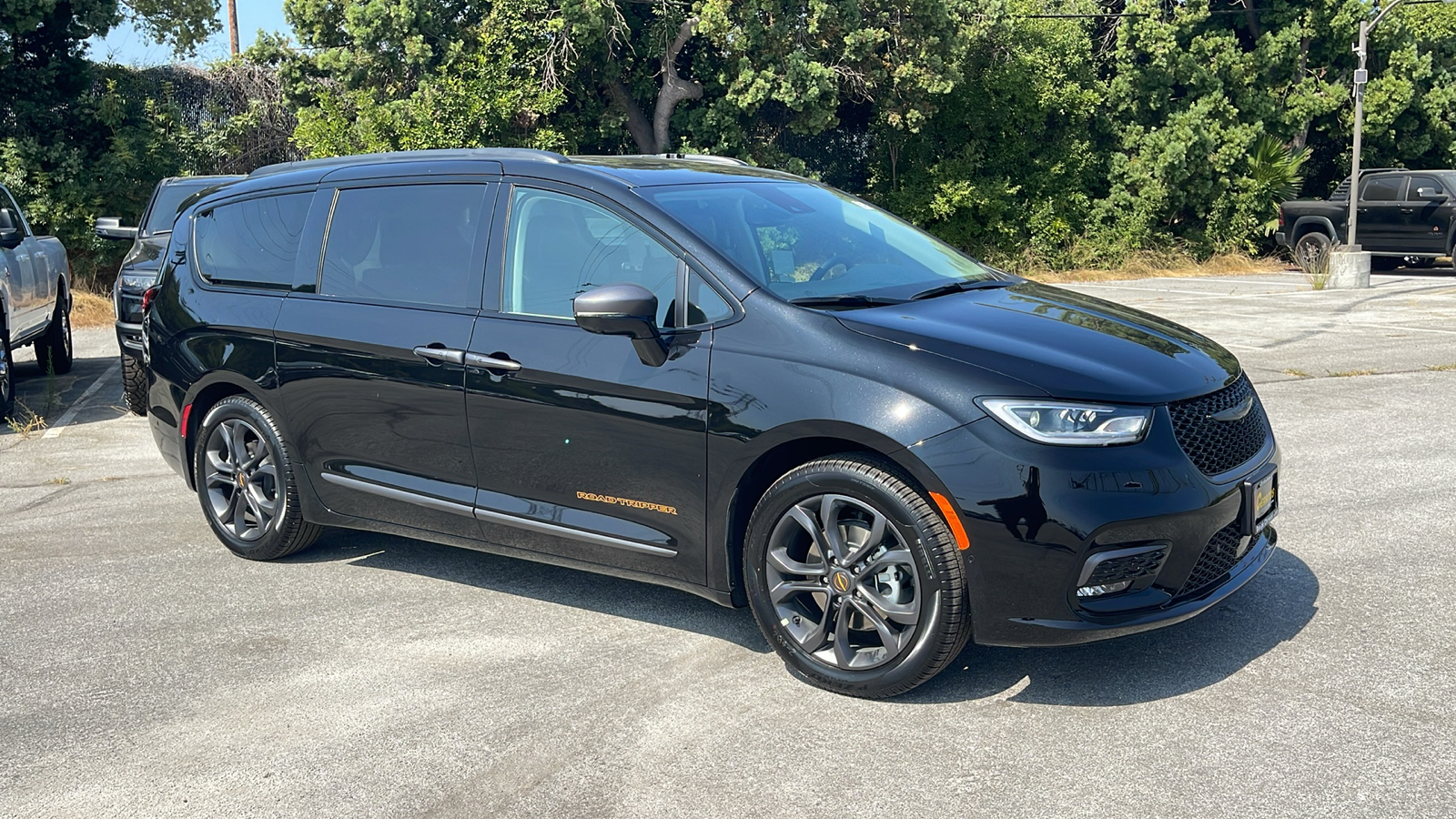 2024 Chrysler Pacifica Touring L 8