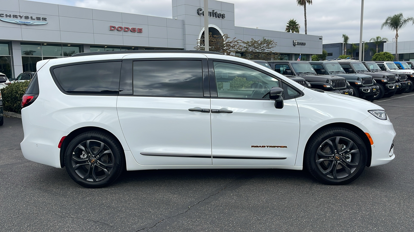 2024 Chrysler Pacifica Touring L 7