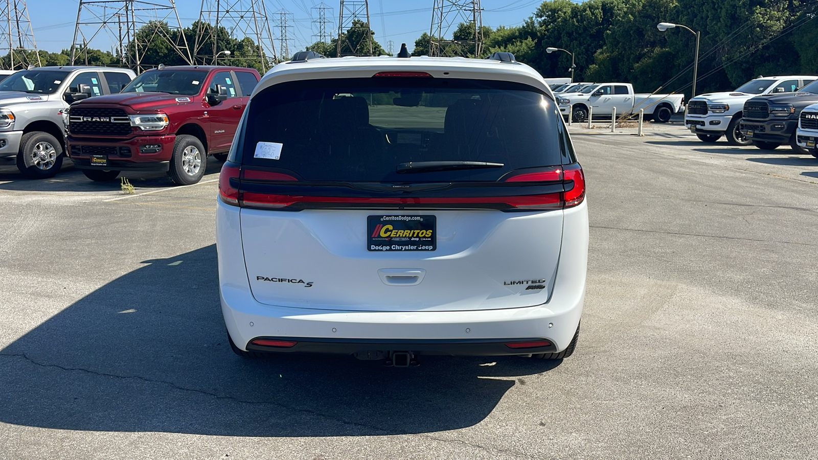 2024 Chrysler Pacifica Limited 5