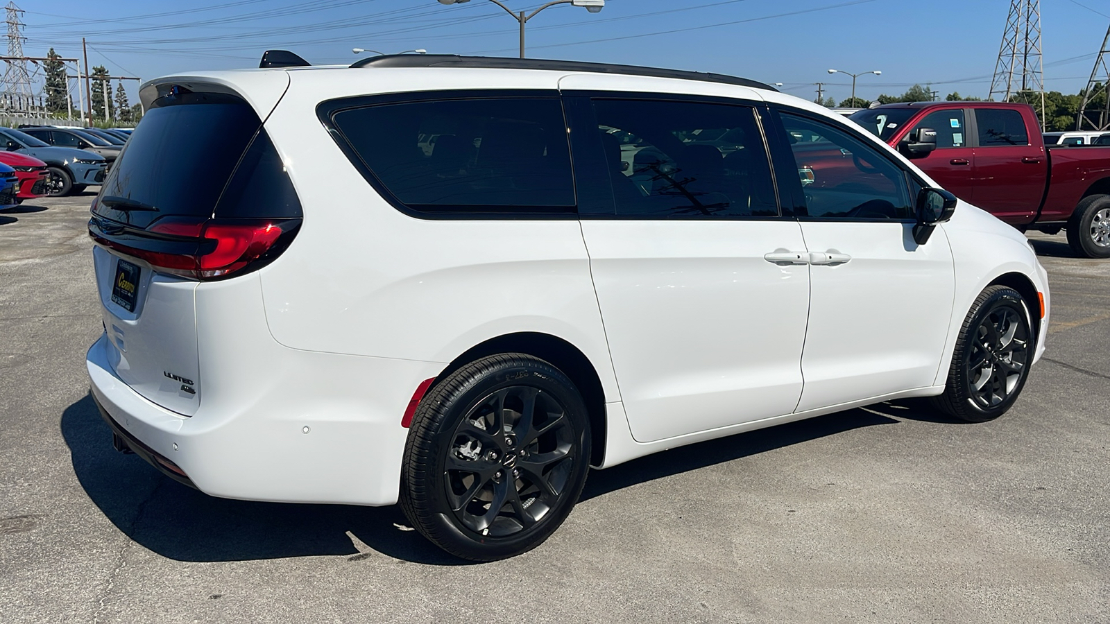 2024 Chrysler Pacifica Limited 6