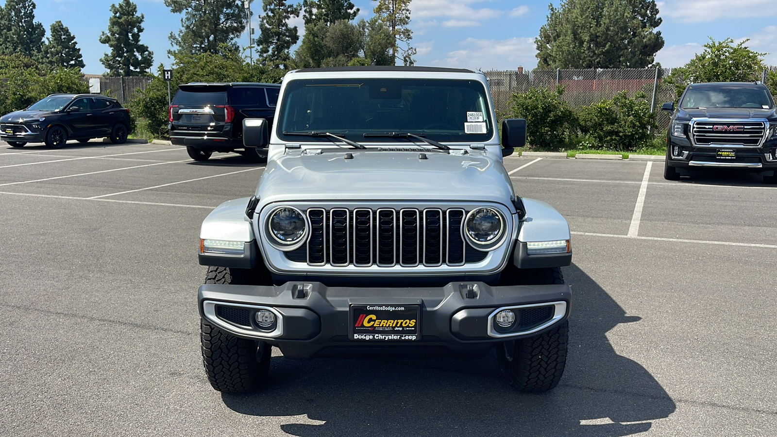 2024 Jeep Wrangler Sahara 9