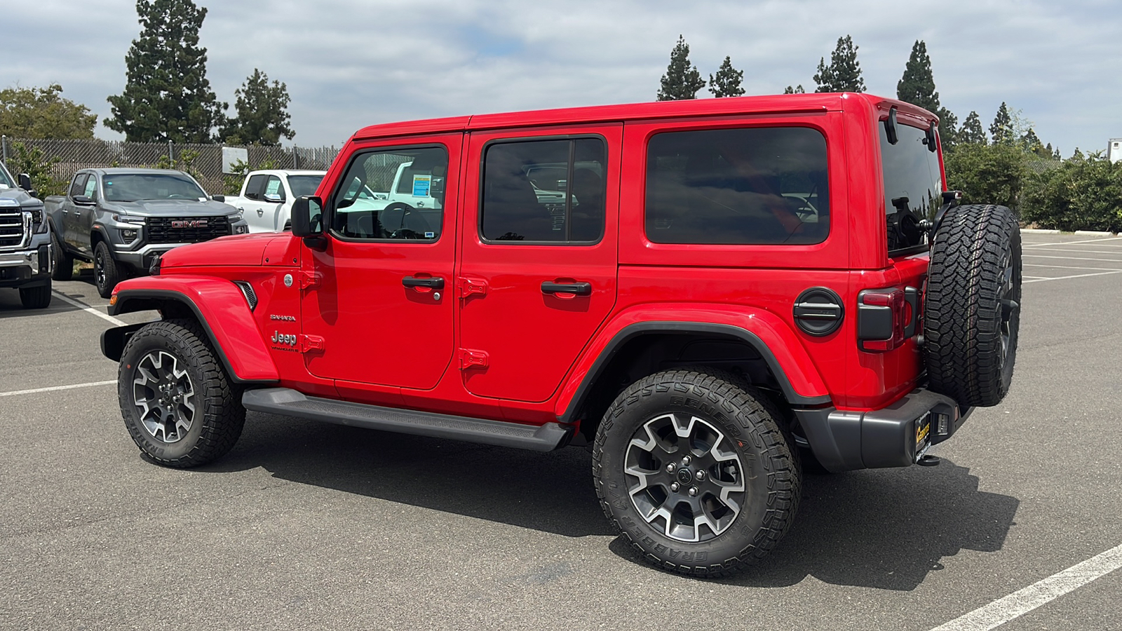 2024 Jeep Wrangler Sahara 4