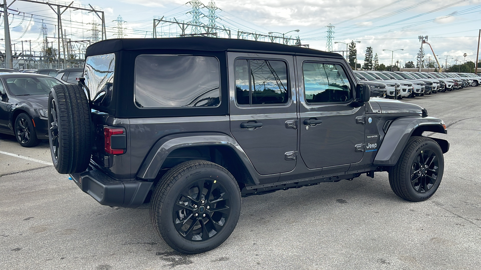 2024 Jeep Wrangler 4xe Sahara 6