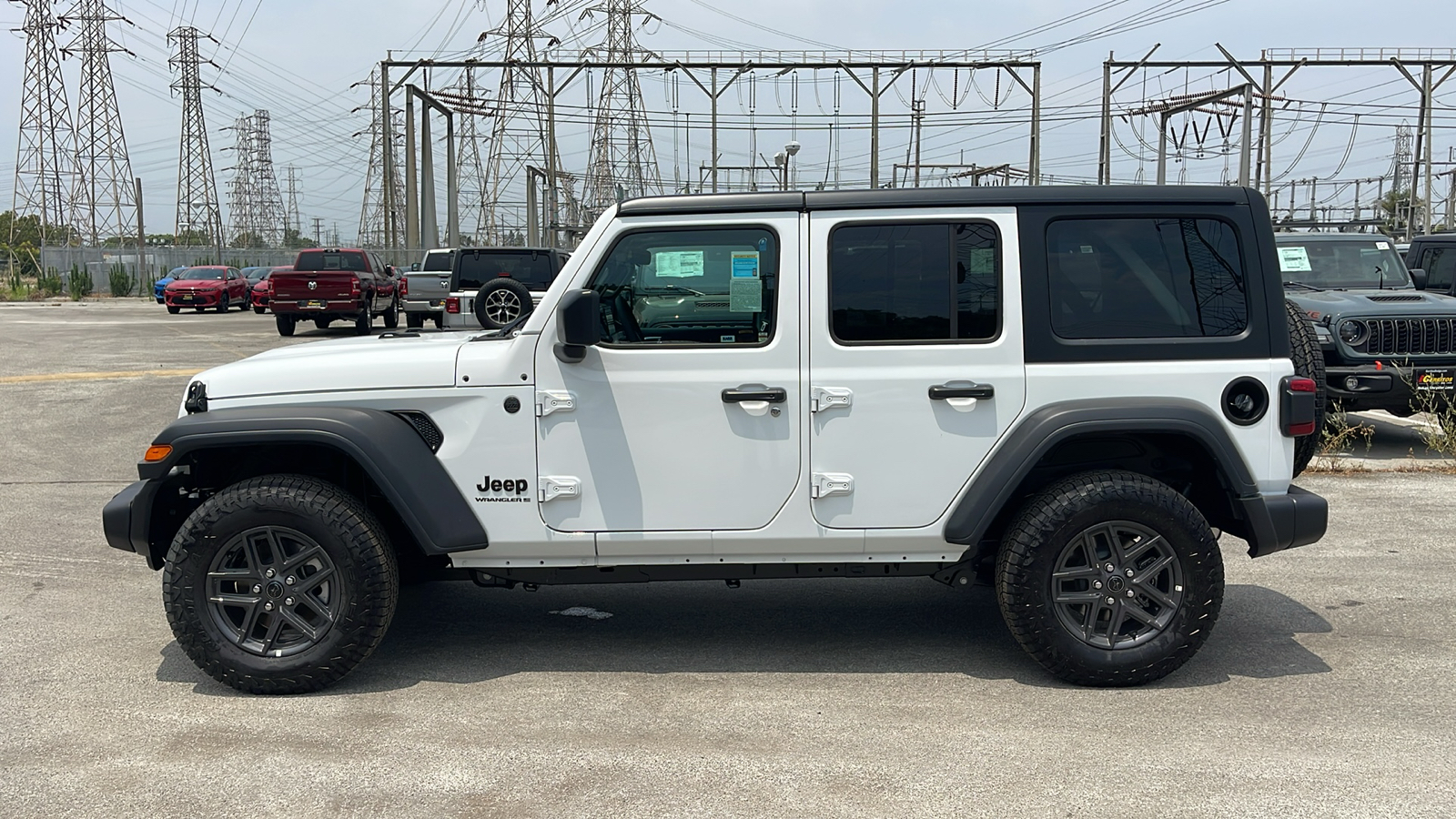 2024 Jeep Wrangler  3