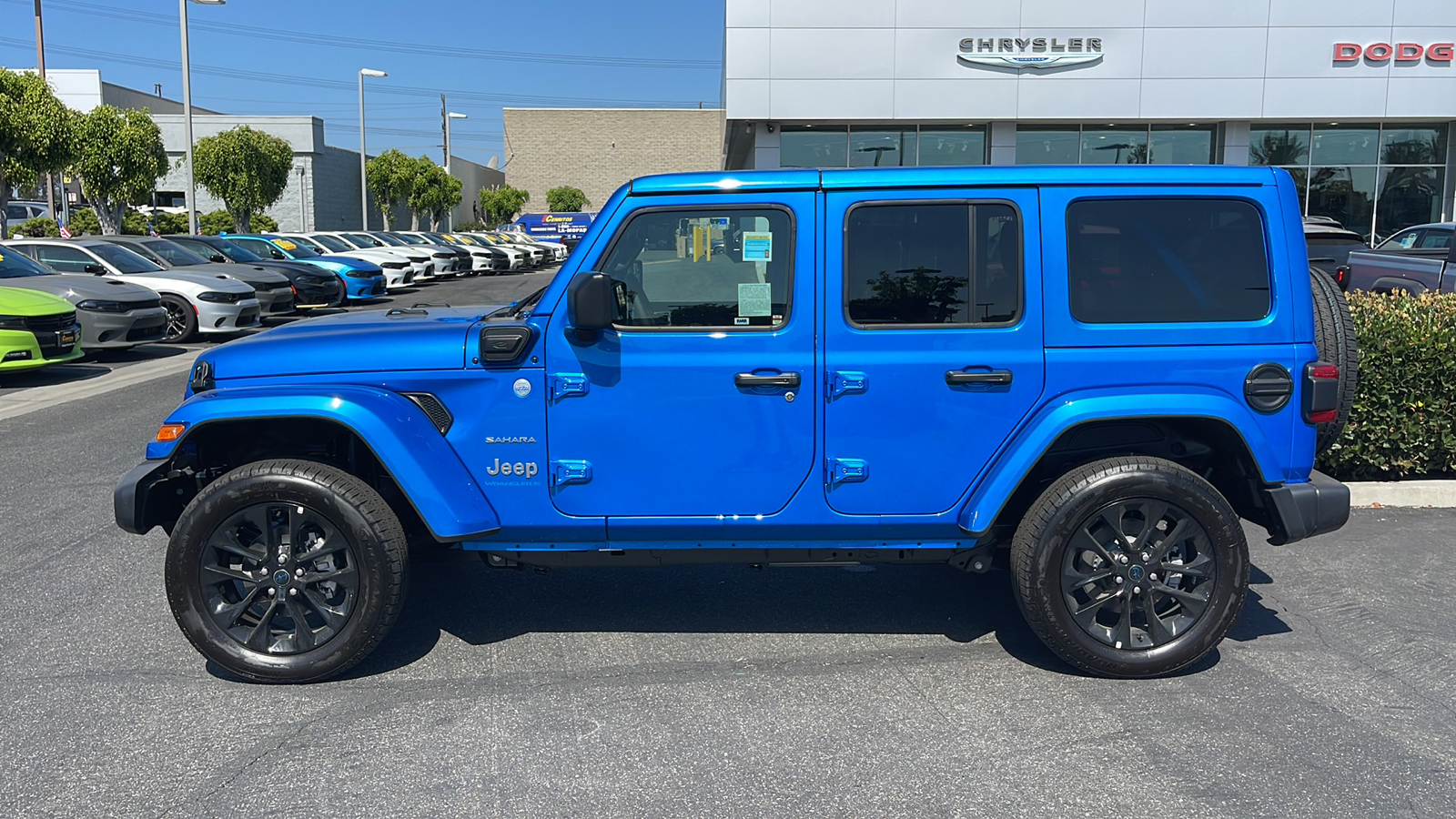 2024 Jeep Wrangler 4xe Sahara 3