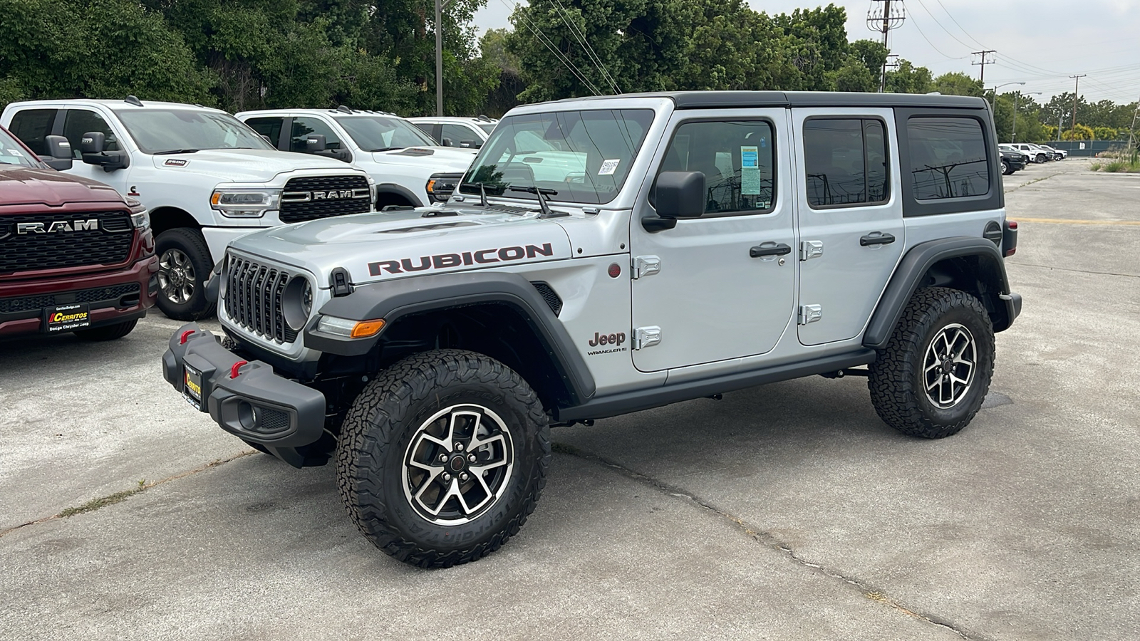 2024 Jeep Wrangler Rubicon 2