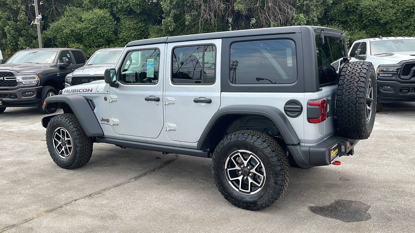 2024 Jeep Wrangler Rubicon 4