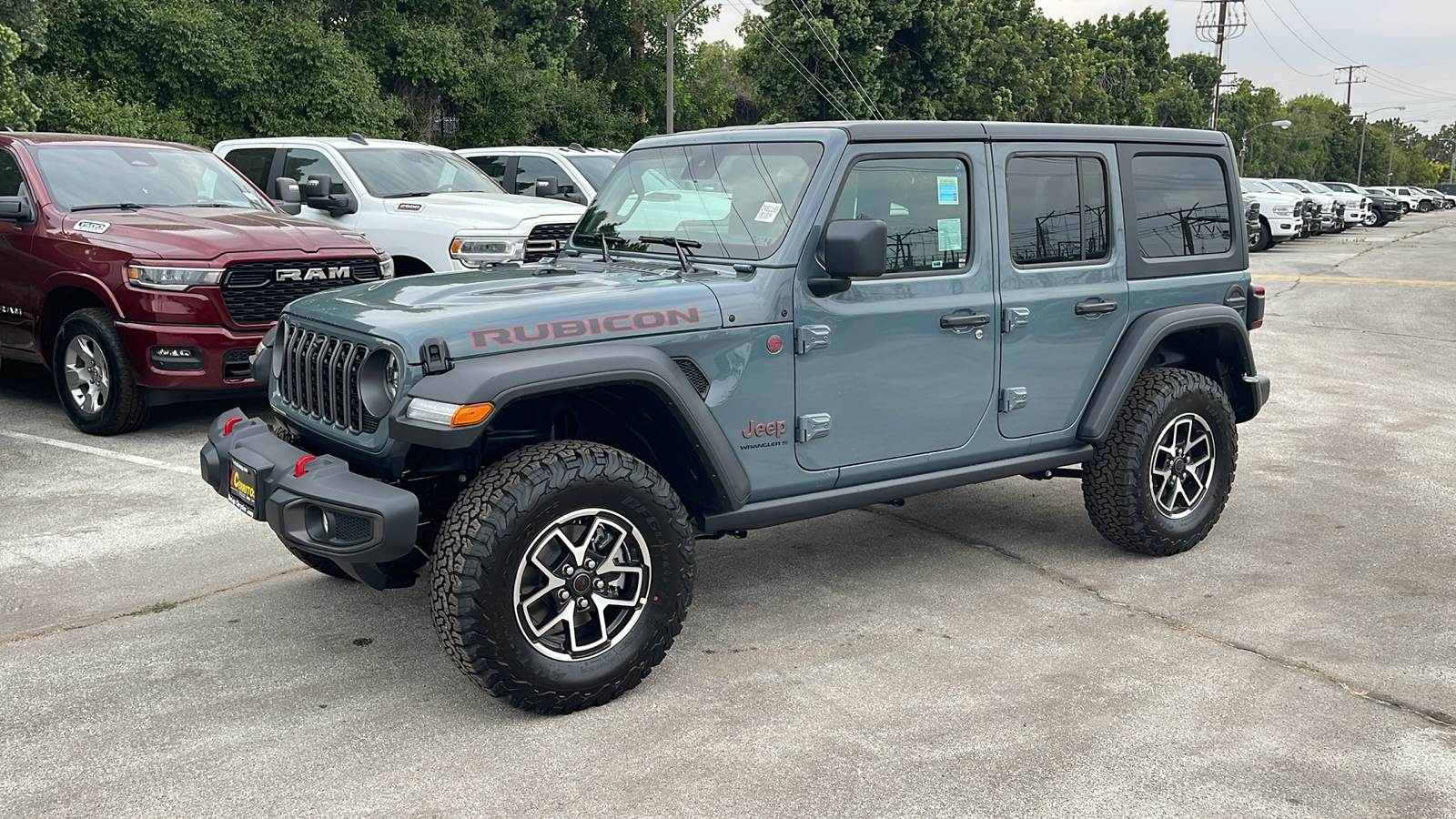 2024 Jeep Wrangler Rubicon 2