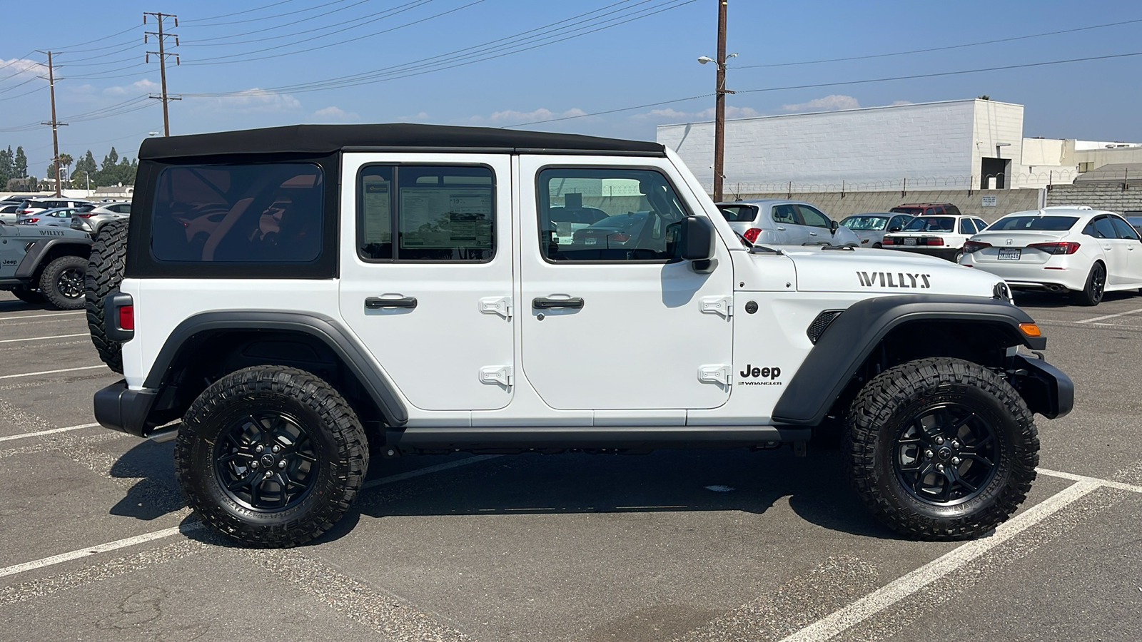 2024 Jeep Wrangler Willys 7