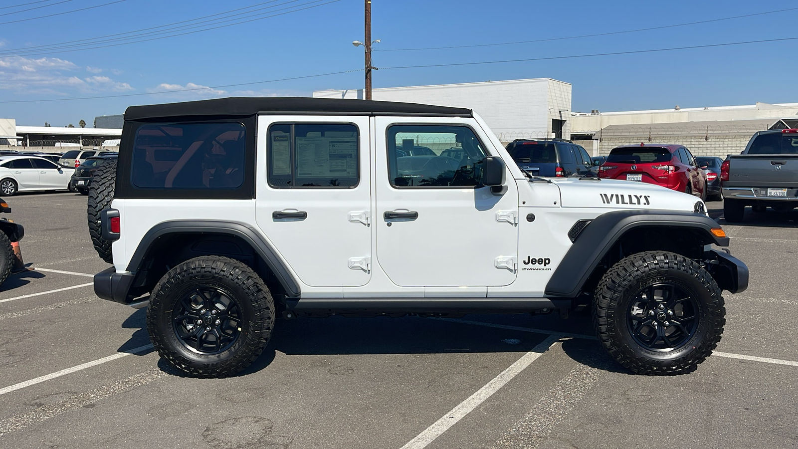 2024 Jeep Wrangler Willys 7