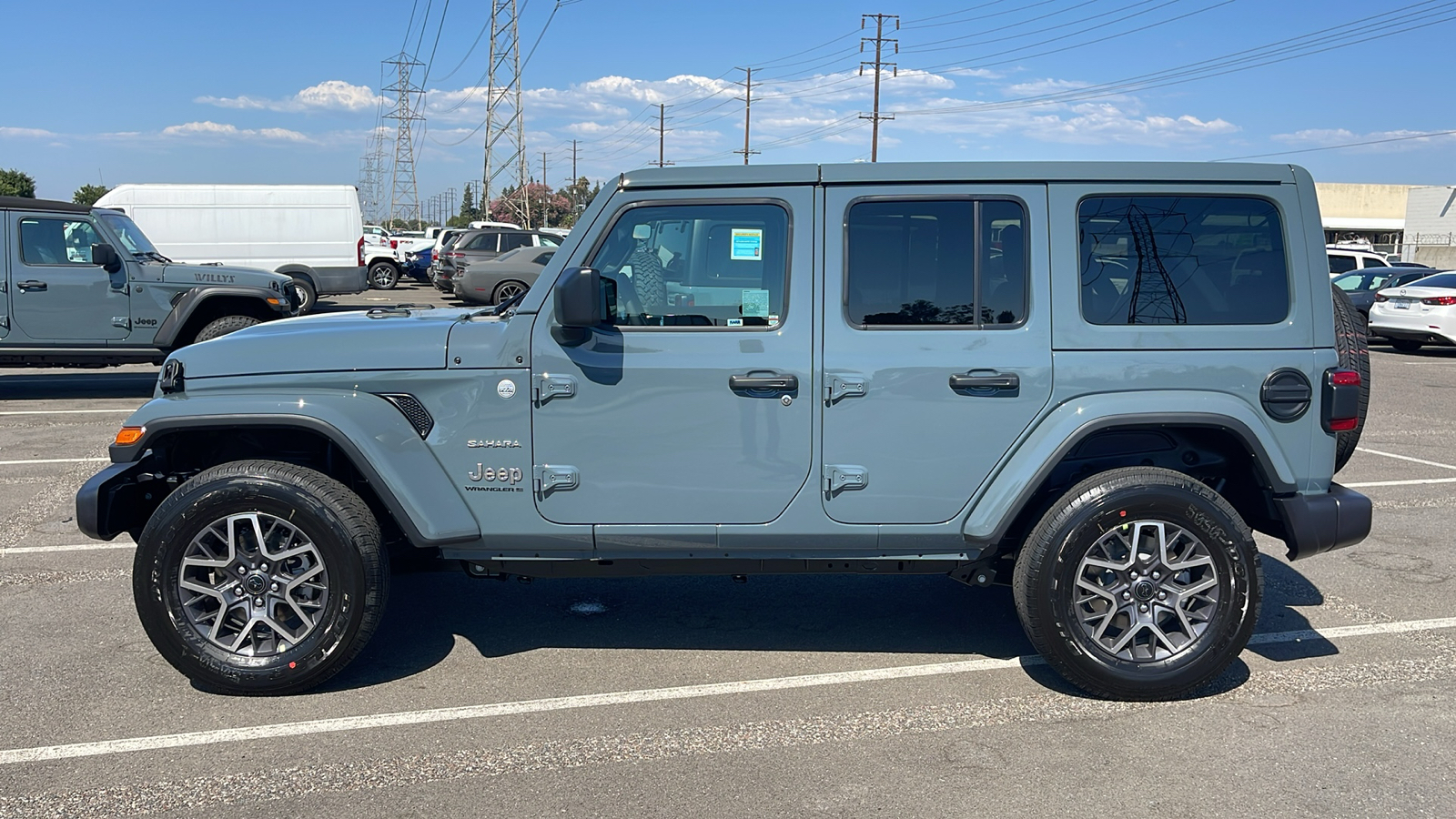 2024 Jeep Wrangler Sahara 3