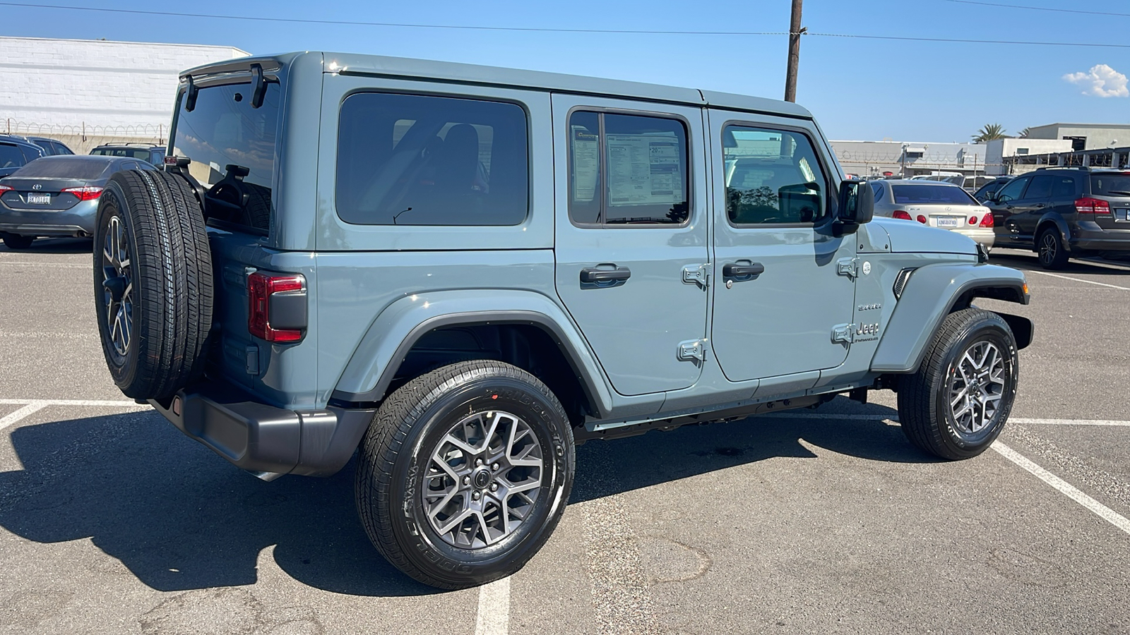 2024 Jeep Wrangler Sahara 6