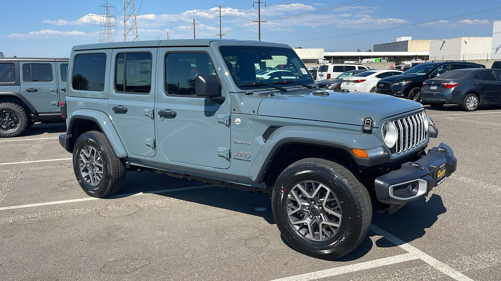 2024 Jeep Wrangler Sahara 8