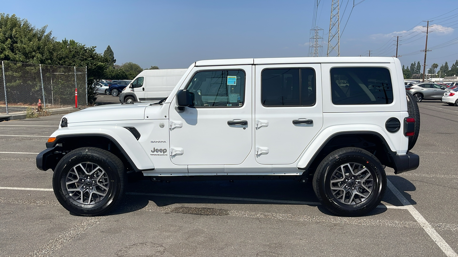 2024 Jeep Wrangler Sahara 3