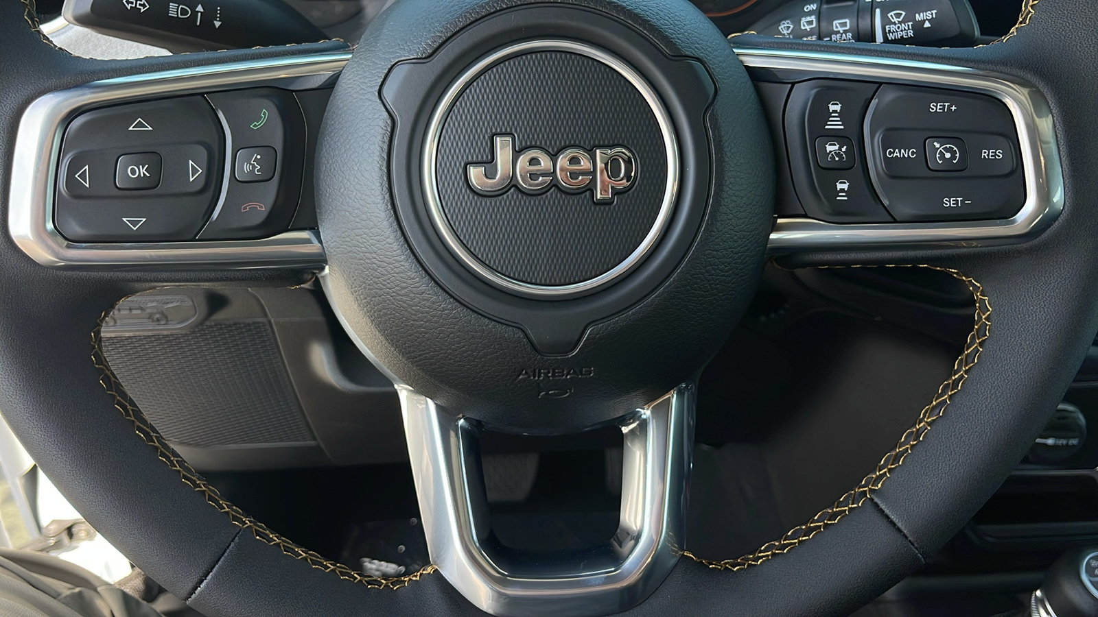 2024 Jeep Wrangler Sahara 16