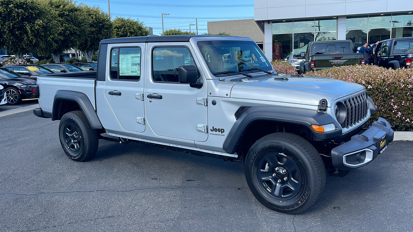 2024 Jeep Gladiator Sport 8