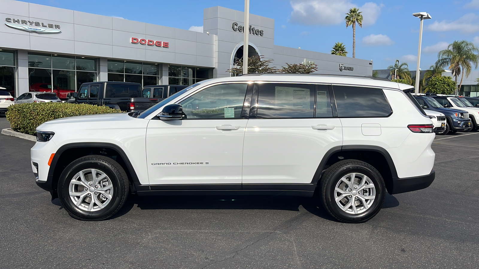 2024 Jeep Grand Cherokee L Limited 3