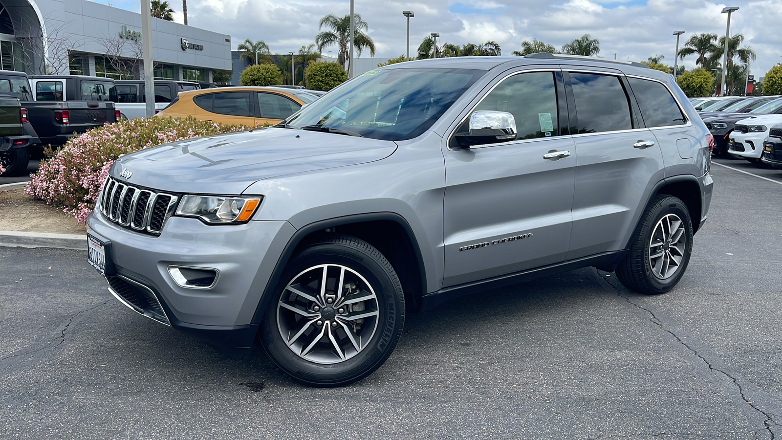 2020 Jeep Grand Cherokee Limited 1