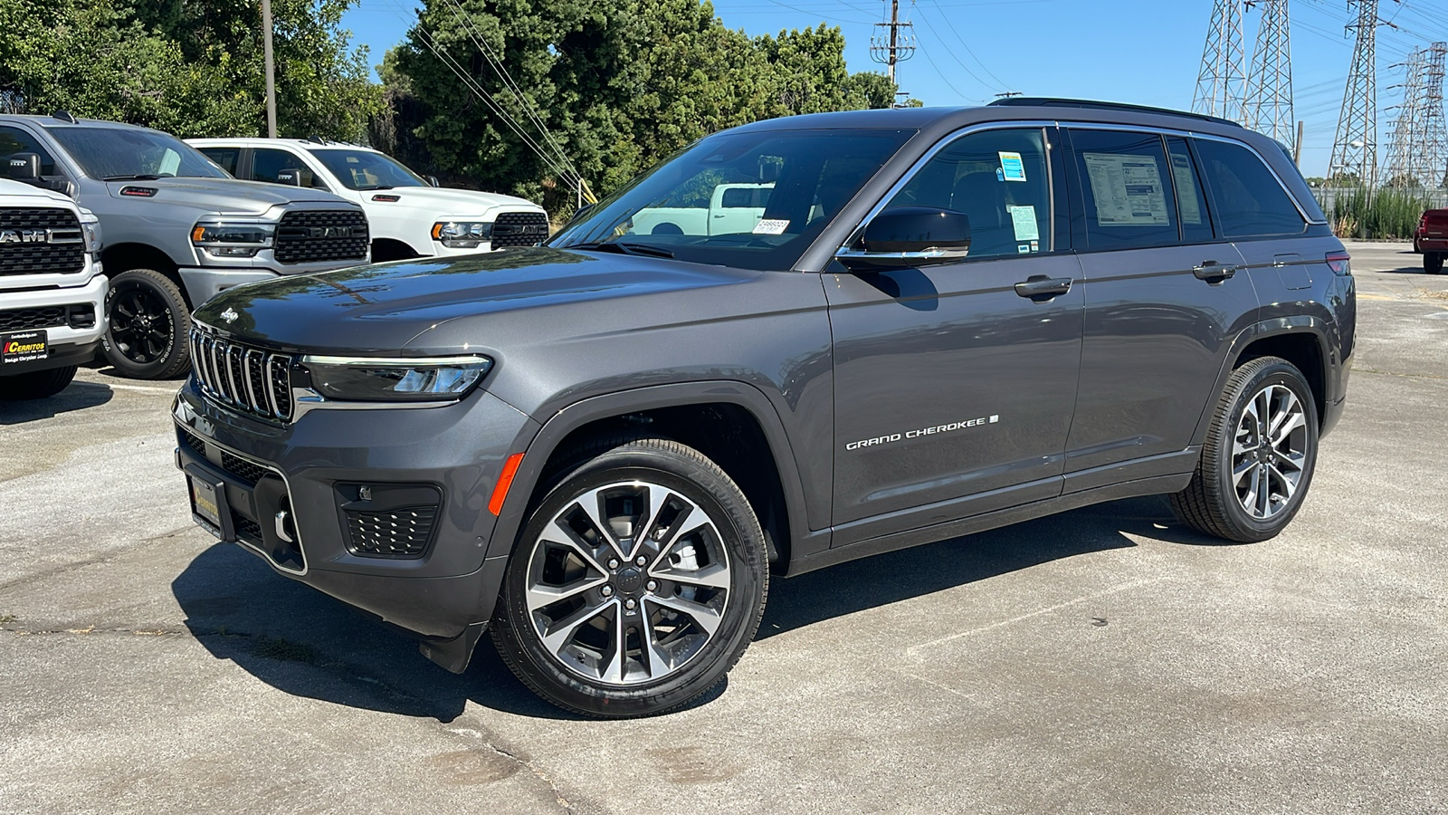 2024 Jeep Grand Cherokee Overland 1