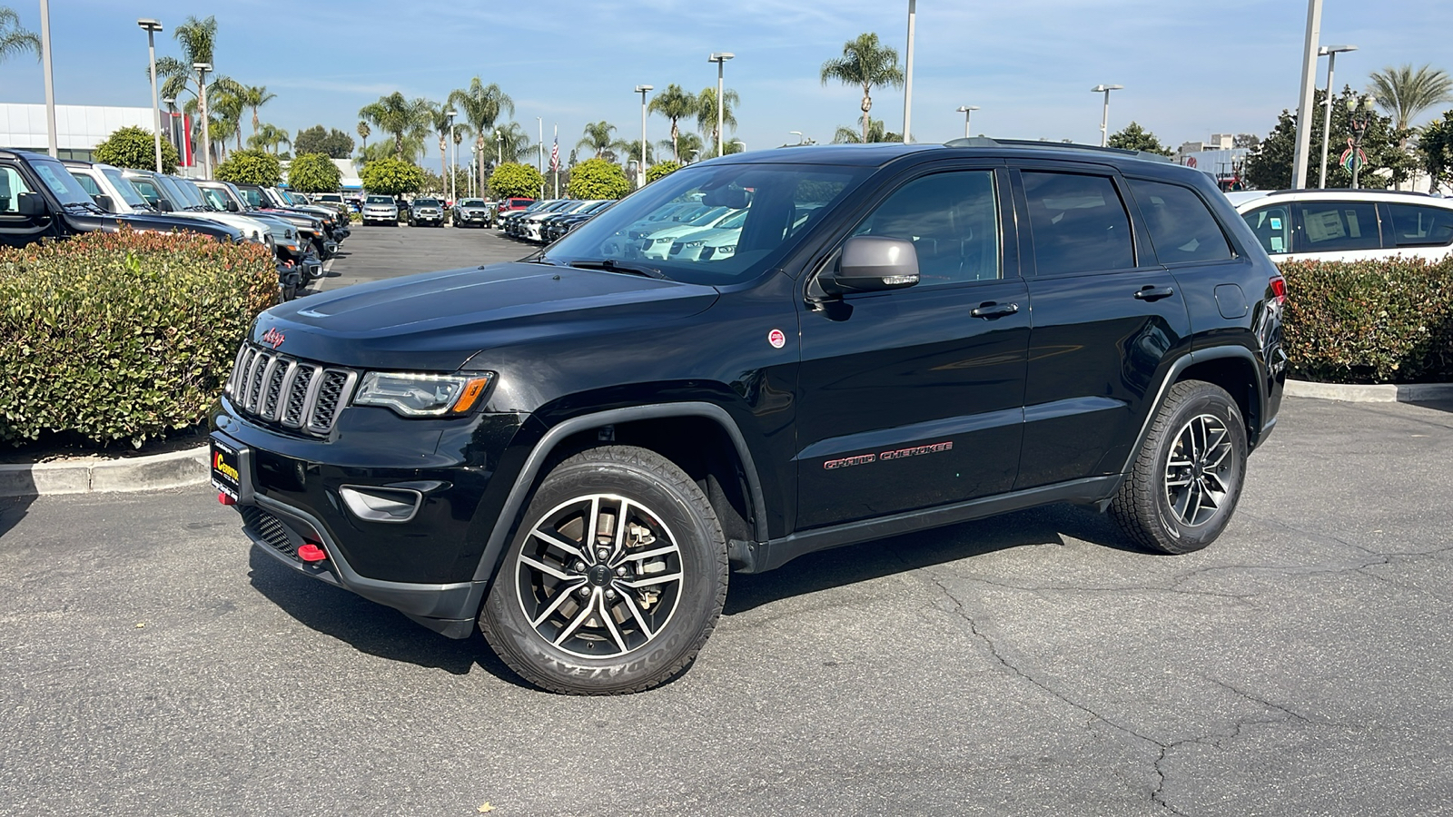 2021 Jeep Grand Cherokee Trailhawk 1