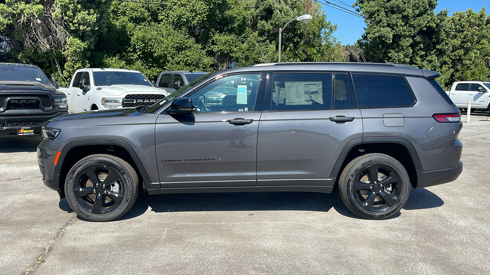 2024 Jeep Grand Cherokee L Altitude X 3