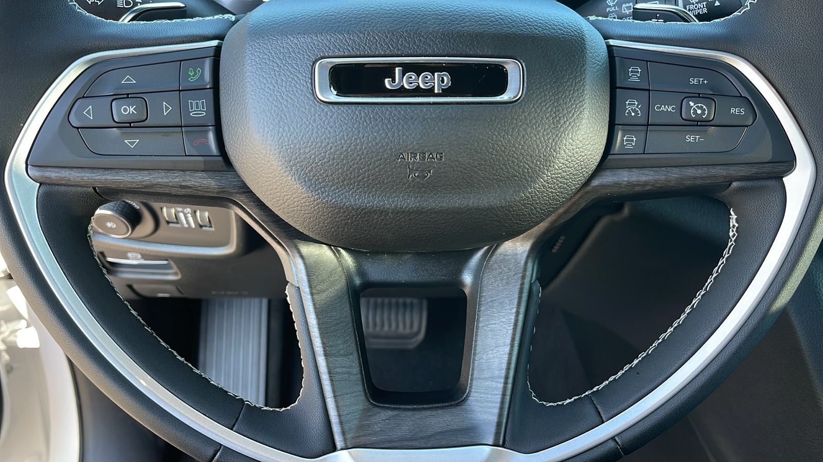 2024 Jeep Grand Cherokee Limited 18