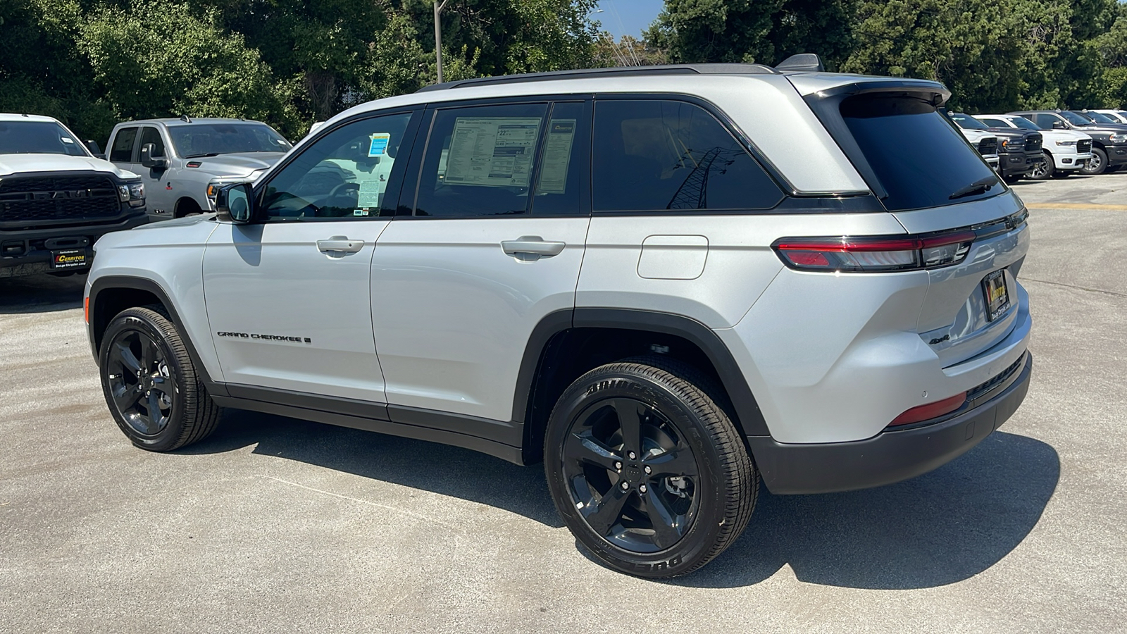 2024 Jeep Grand Cherokee Altitude X 4