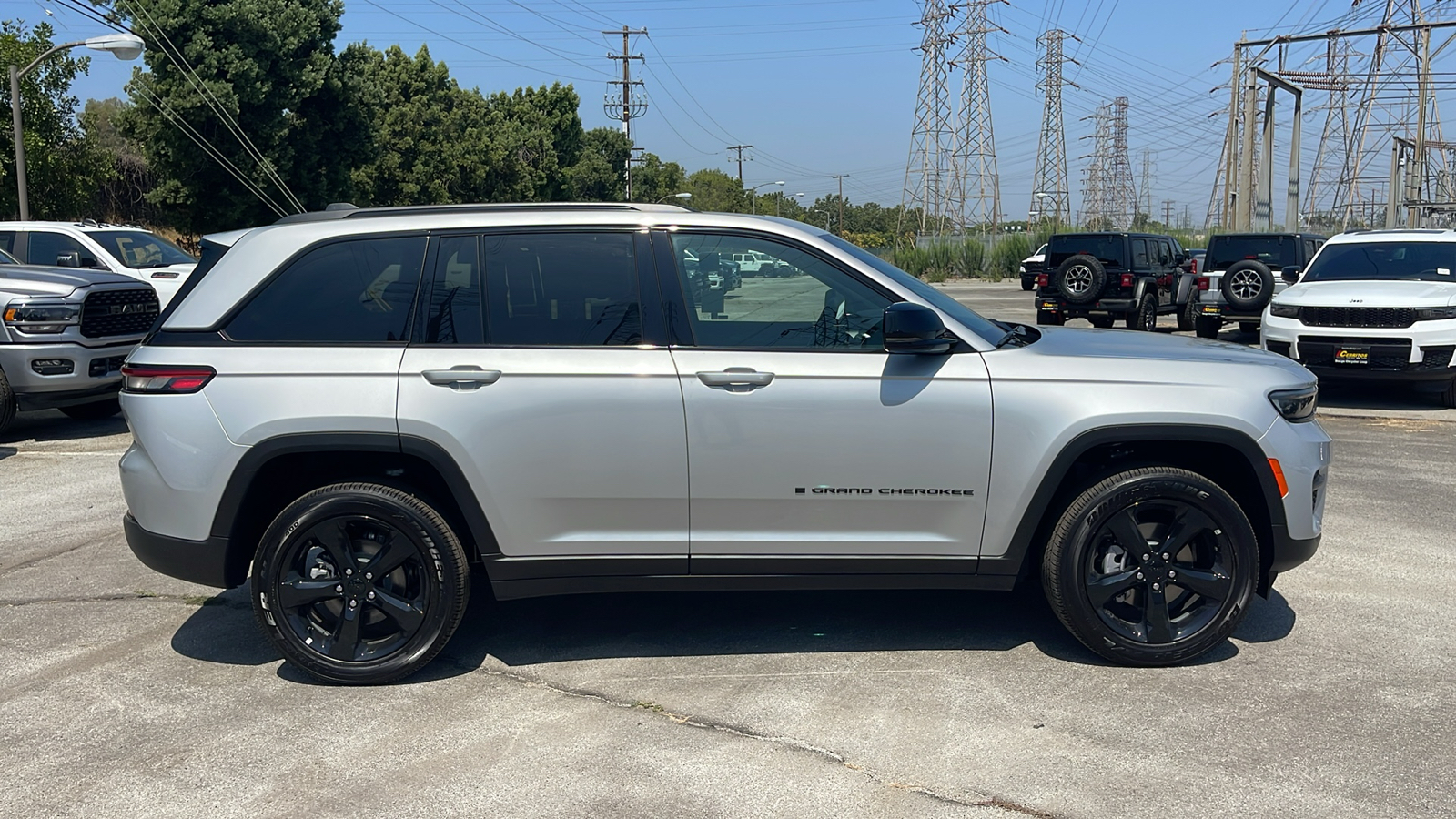 2024 Jeep Grand Cherokee Altitude X 7