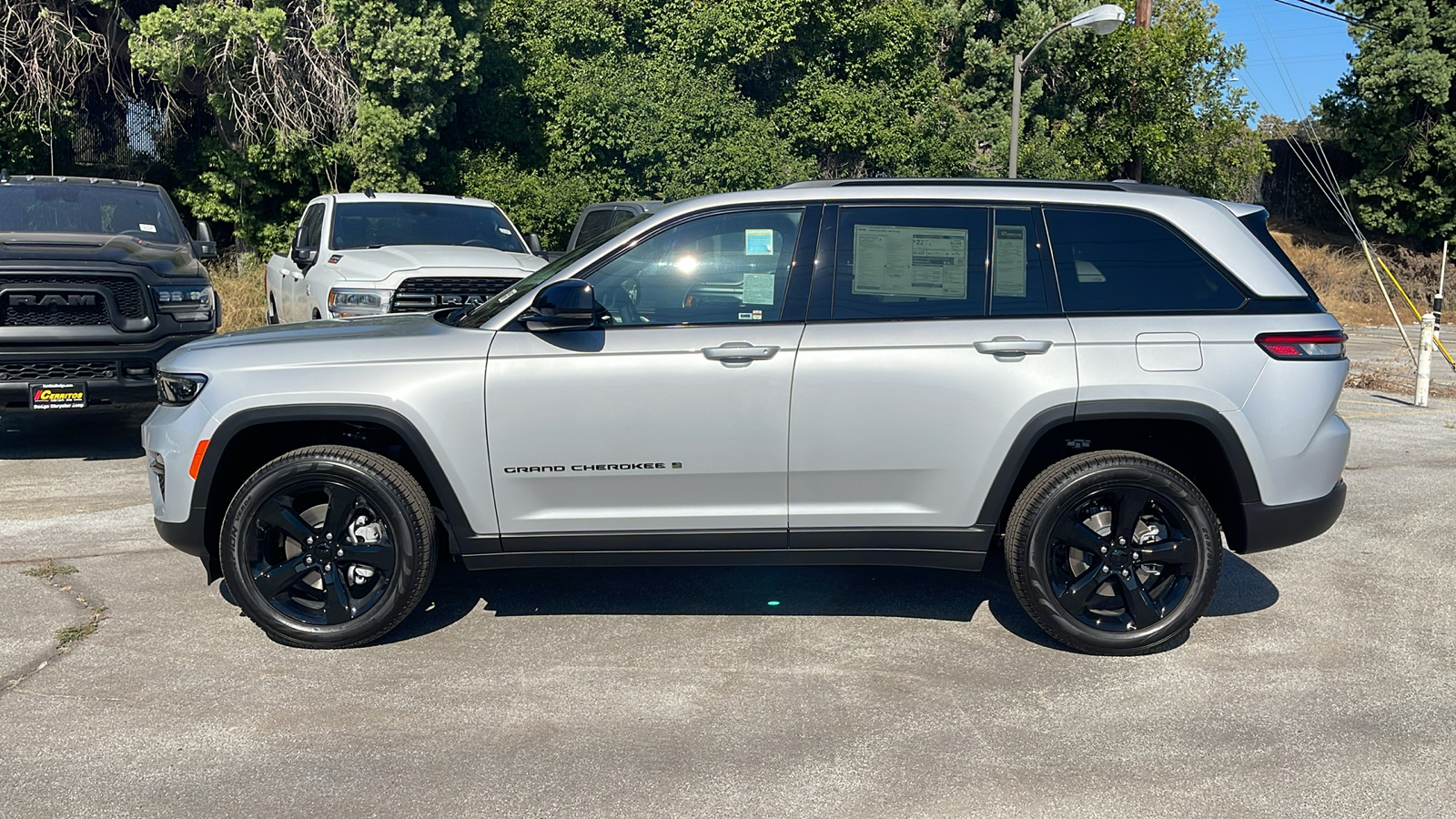 2024 Jeep Grand Cherokee Limited 3