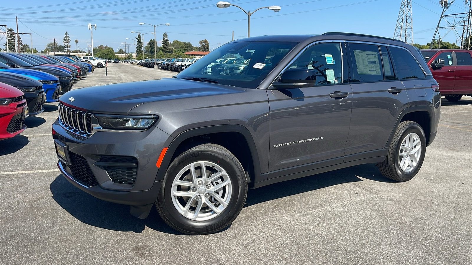 2024 Jeep Grand Cherokee Laredo X 1