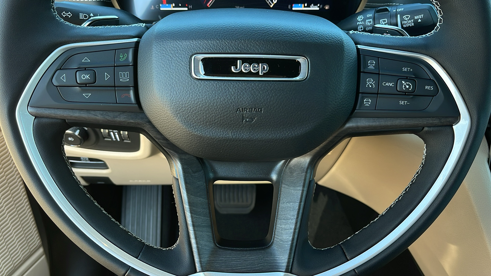 2024 Jeep Grand Cherokee Limited 18