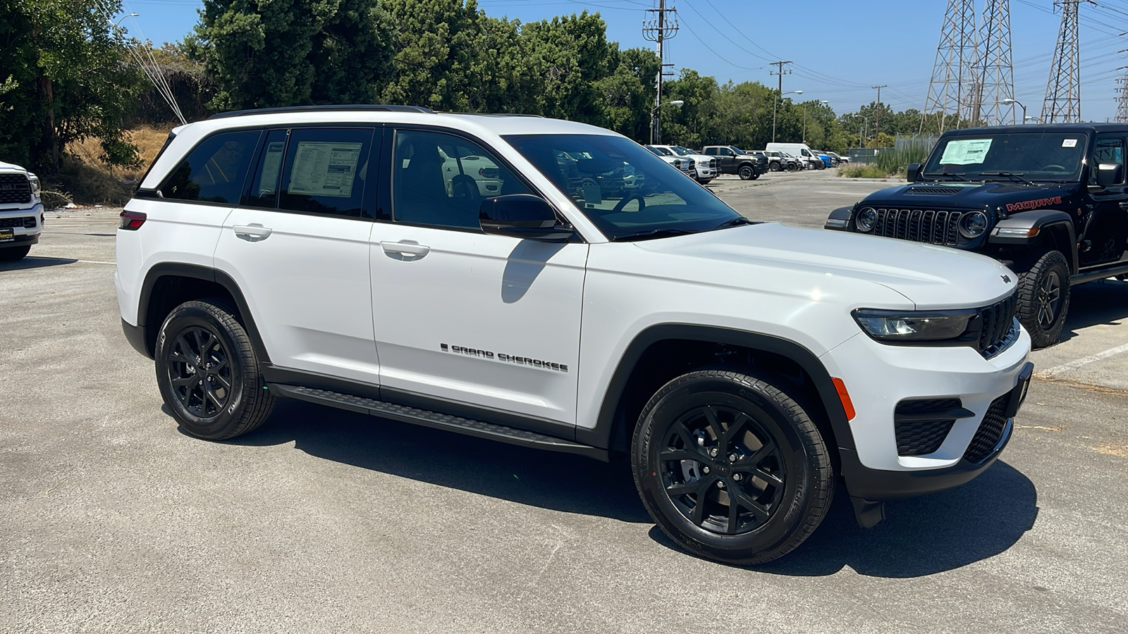 2024 Jeep Grand Cherokee Altitude X 8