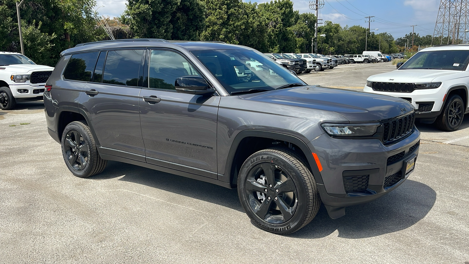 2024 Jeep Grand Cherokee L Altitude X 8