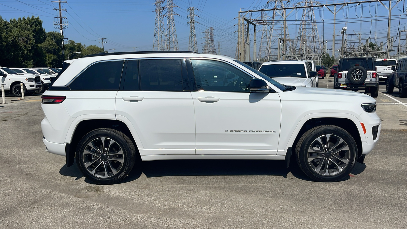 2024 Jeep Grand Cherokee  7