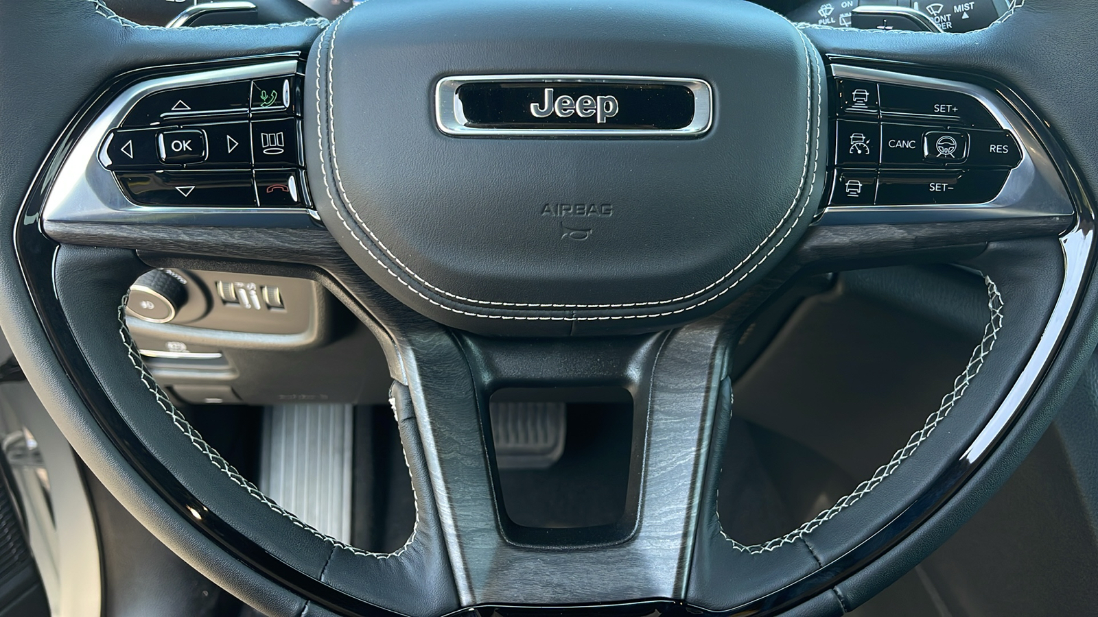 2024 Jeep Grand Cherokee  18