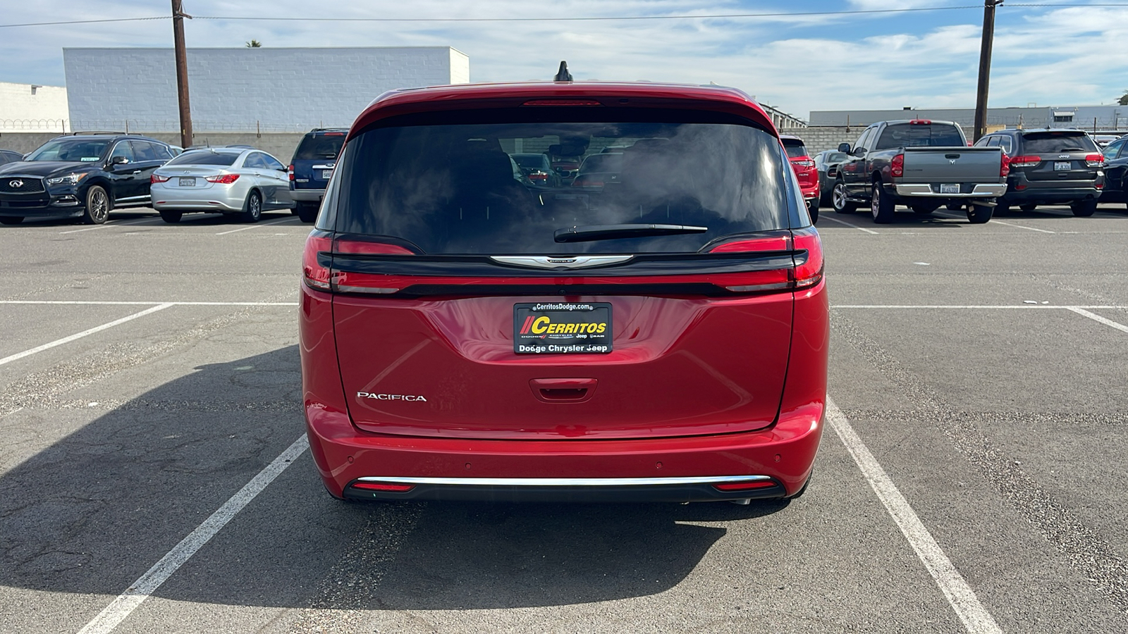 2025 Chrysler Pacifica Select 5