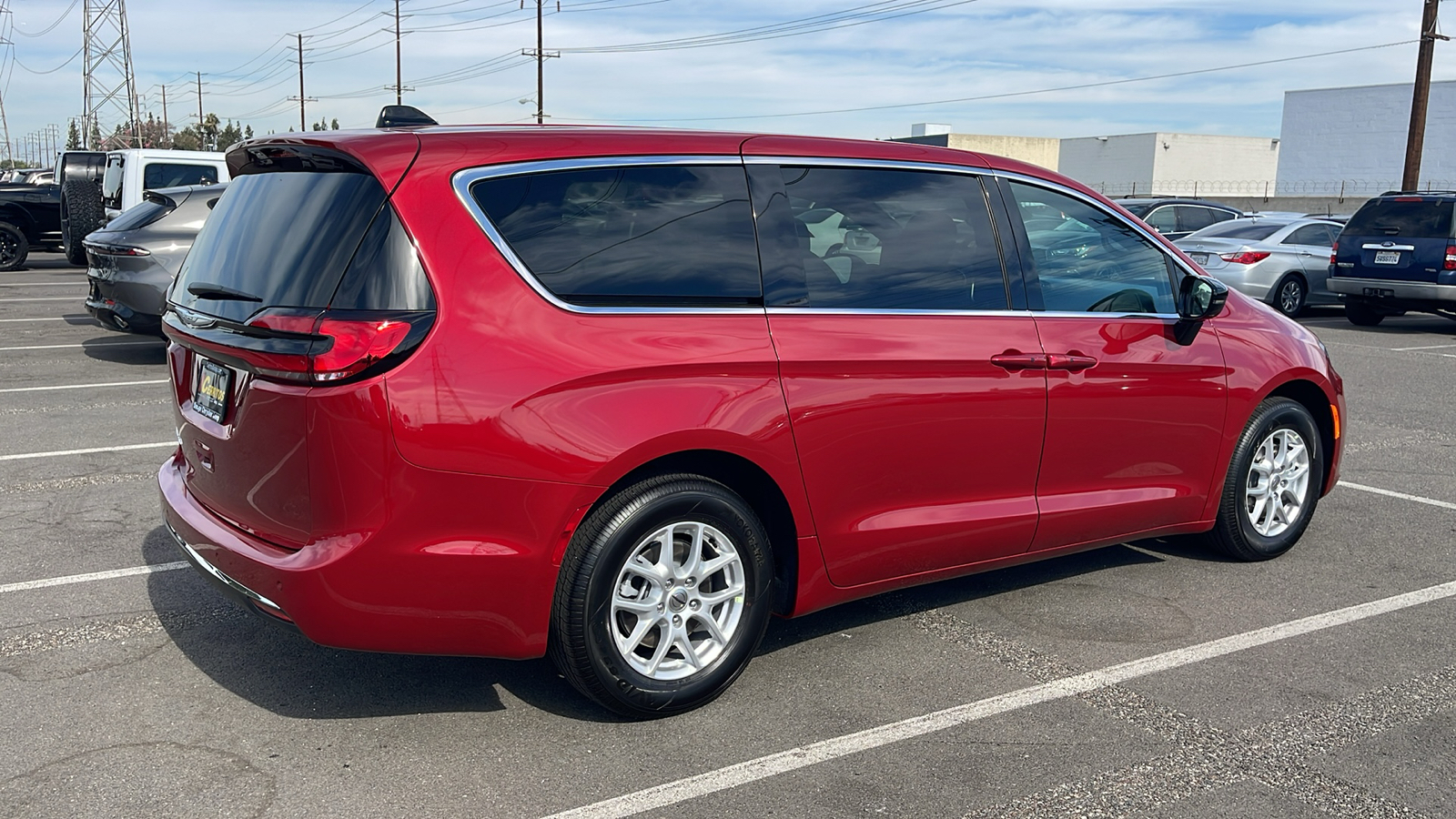 2025 Chrysler Pacifica Select 6