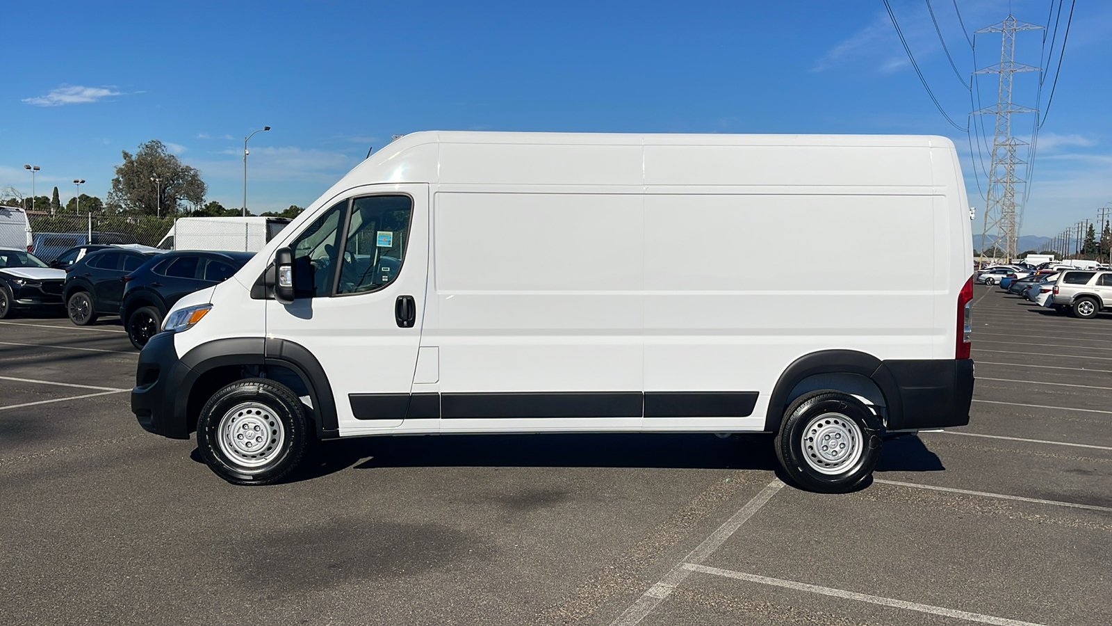 2025 Ram ProMaster Cargo Van Tradesman 3