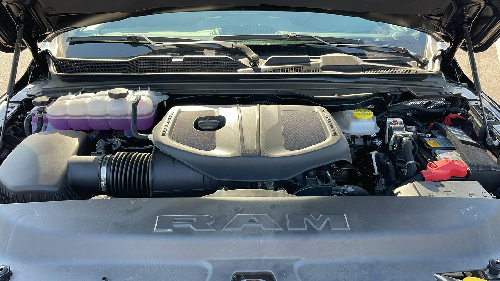 2025 Ram 1500 Laramie 28