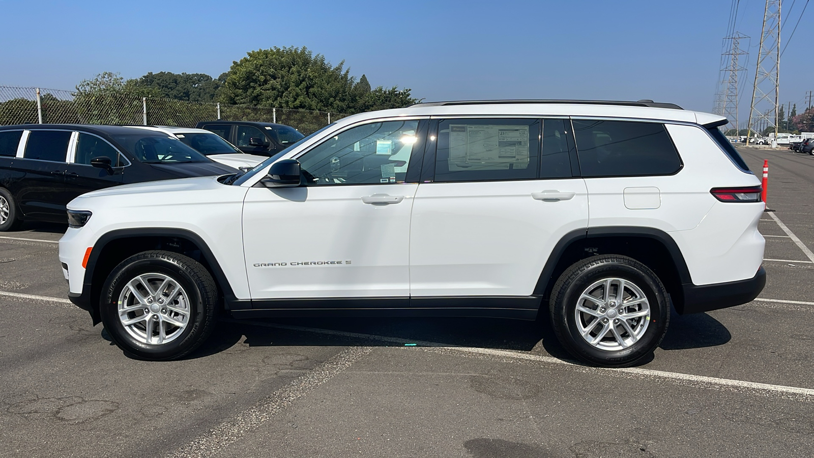 2025 Jeep Grand Cherokee L Laredo X 3