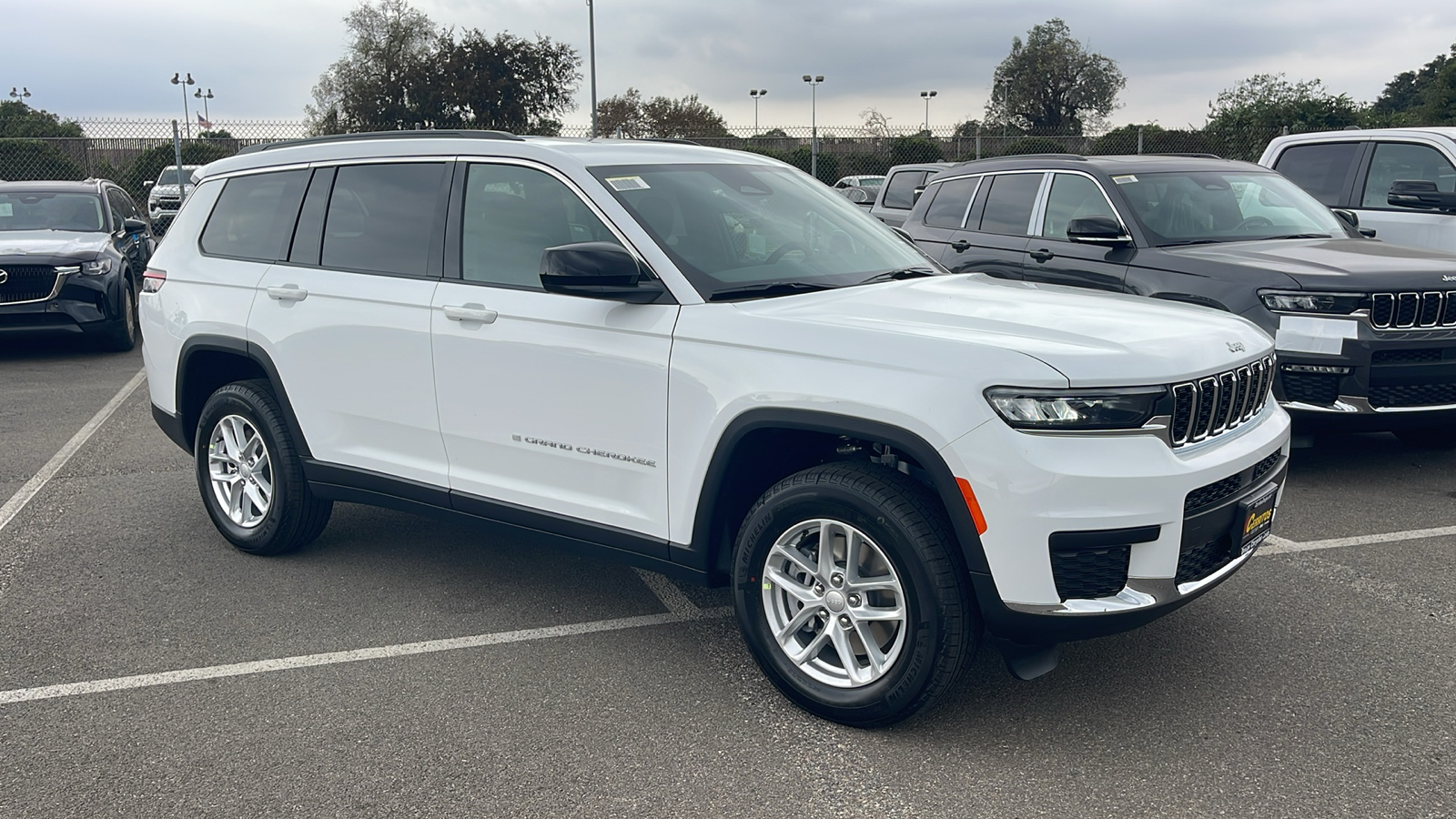 2025 Jeep Grand Cherokee L Laredo X 8