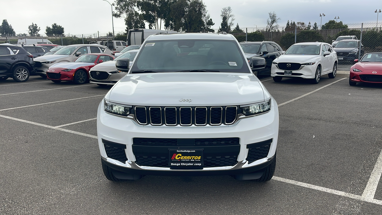 2025 Jeep Grand Cherokee L Laredo X 9